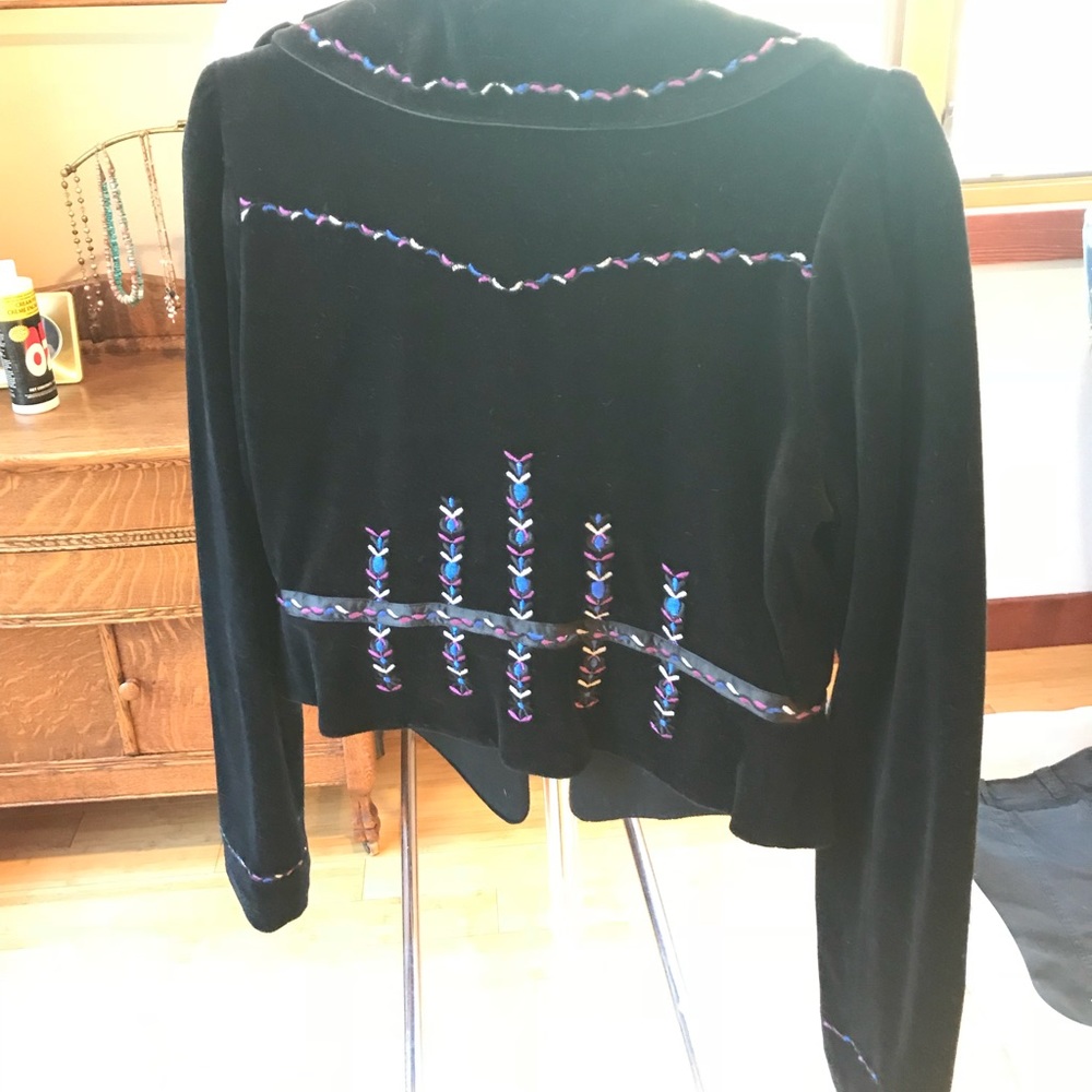 Velveteen Peplum embroidered Jacket